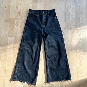Abercrombie & Fitch Women’s Ultra High Rise Cropped Wide Leg Jeans - Black